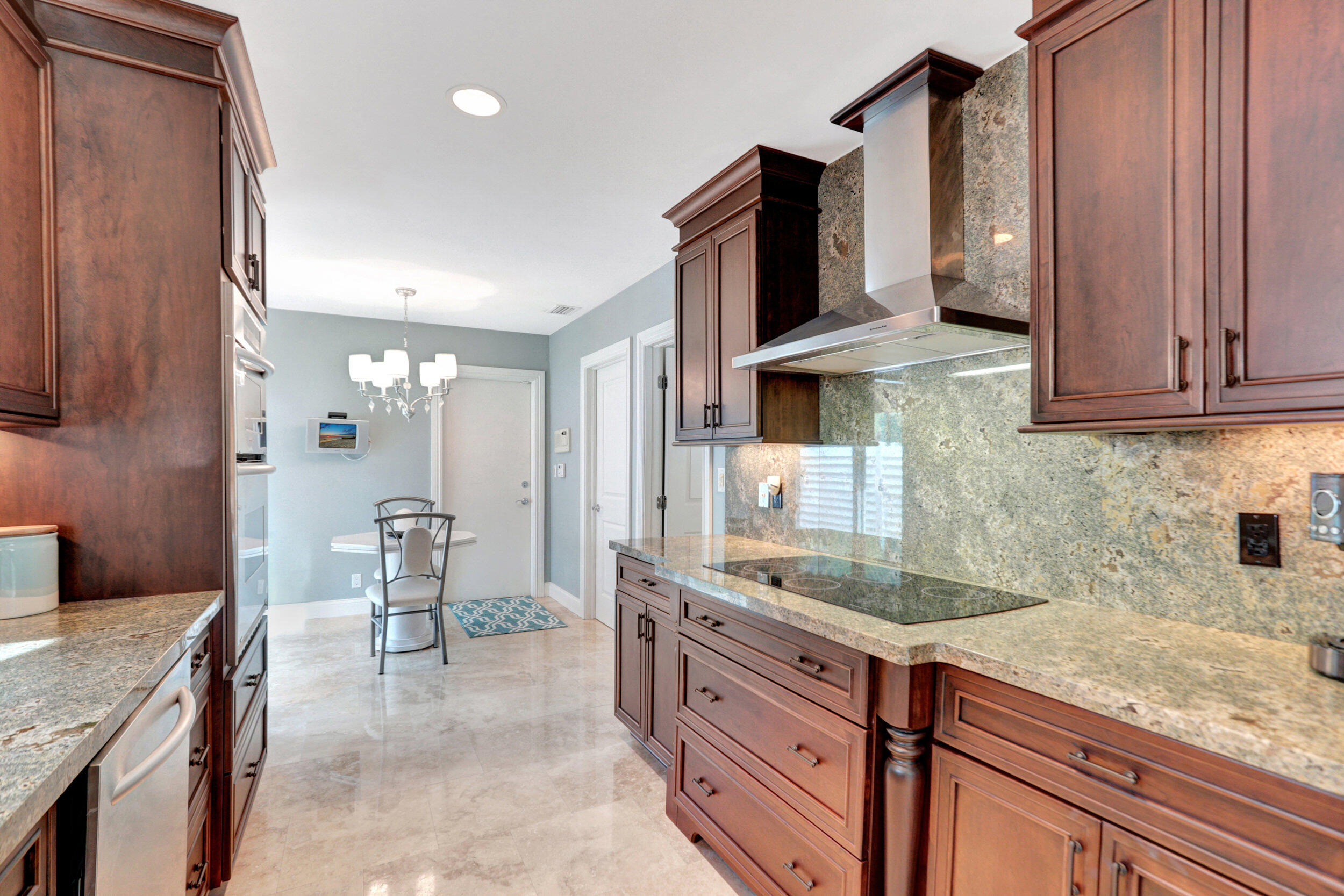 Lauderdale Surf & Yacht Estates