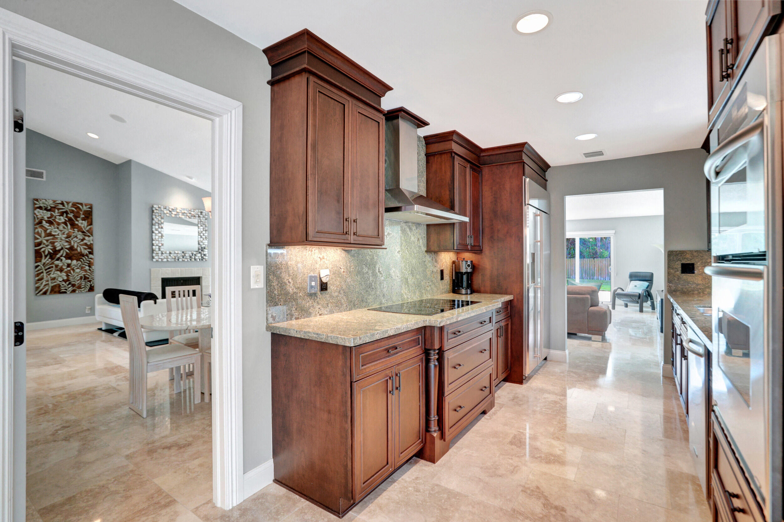 Lauderdale Surf & Yacht Estates