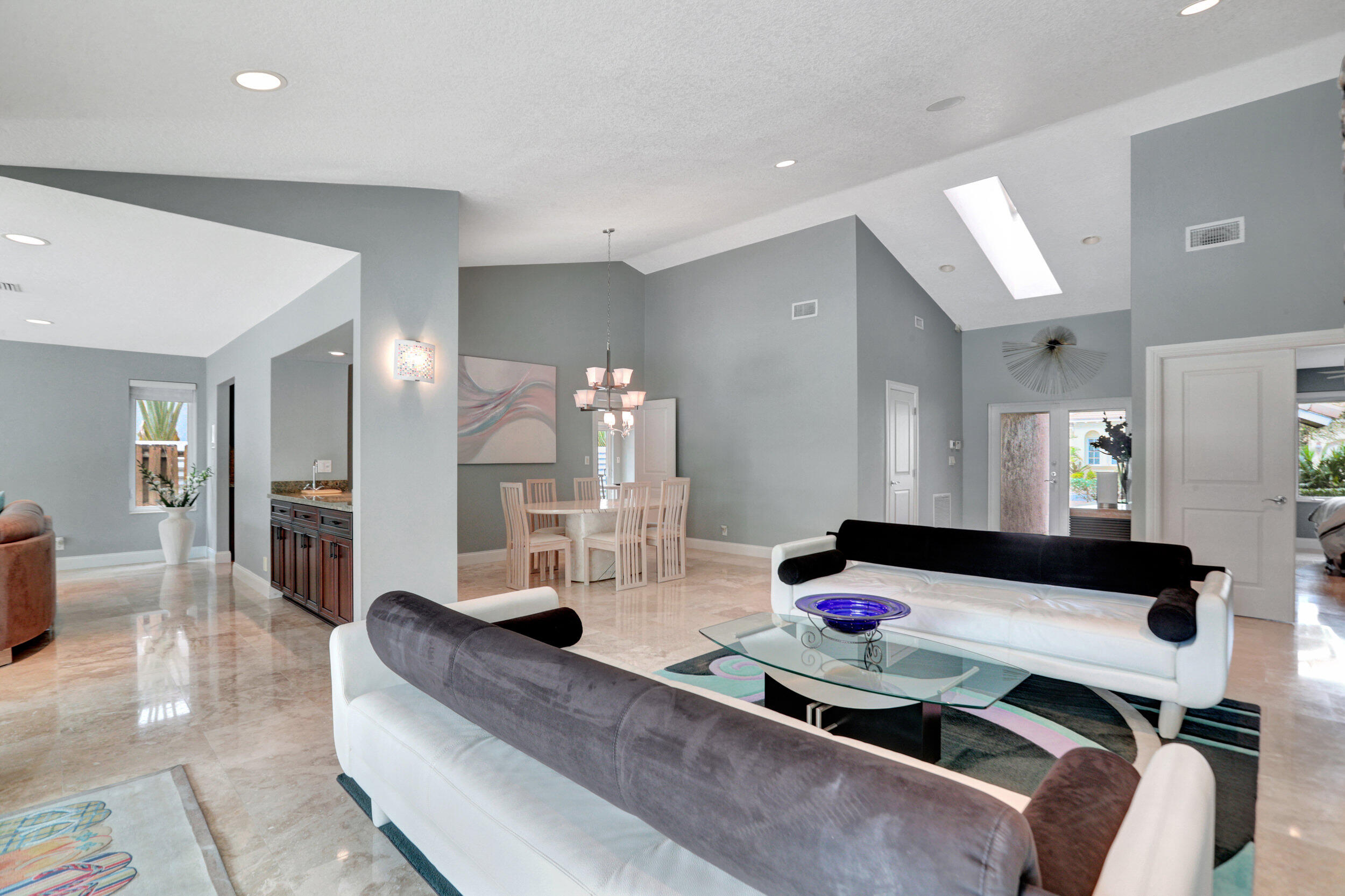 Lauderdale Surf & Yacht Estates