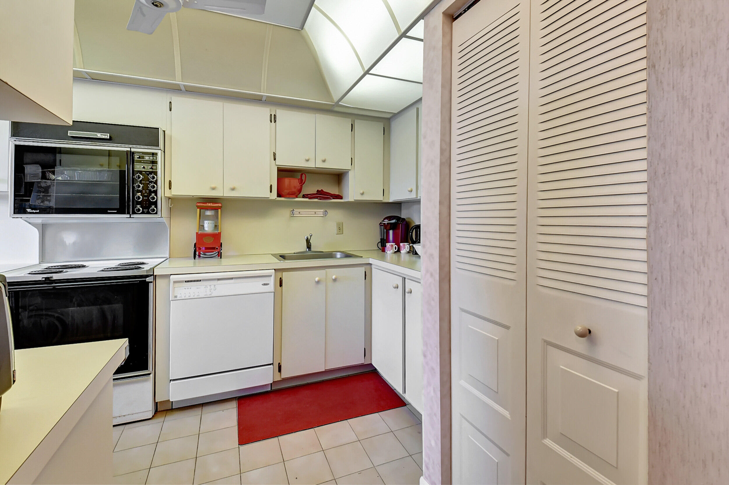 15 Southport Lane B