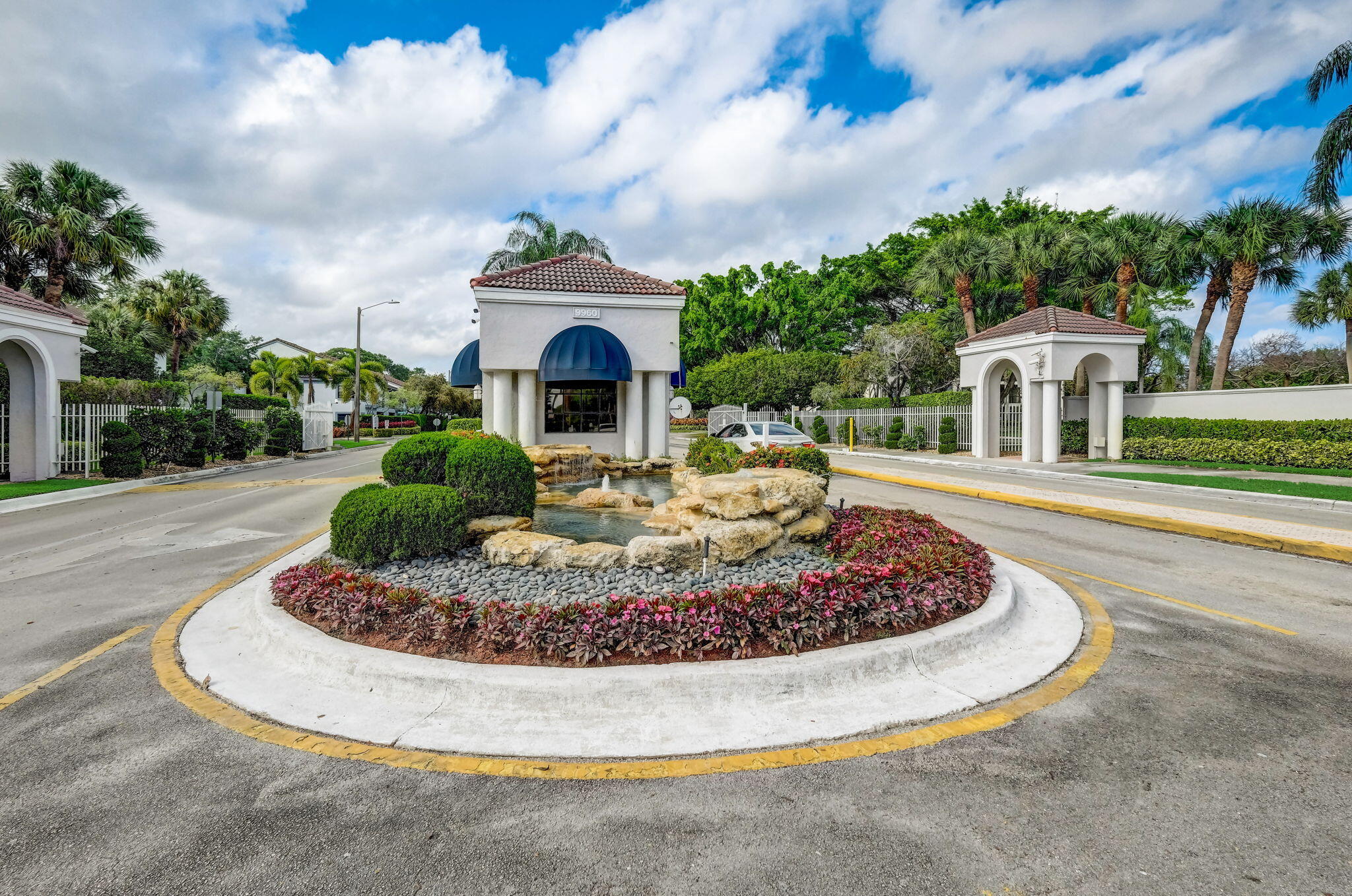 Giardino Village, Platina