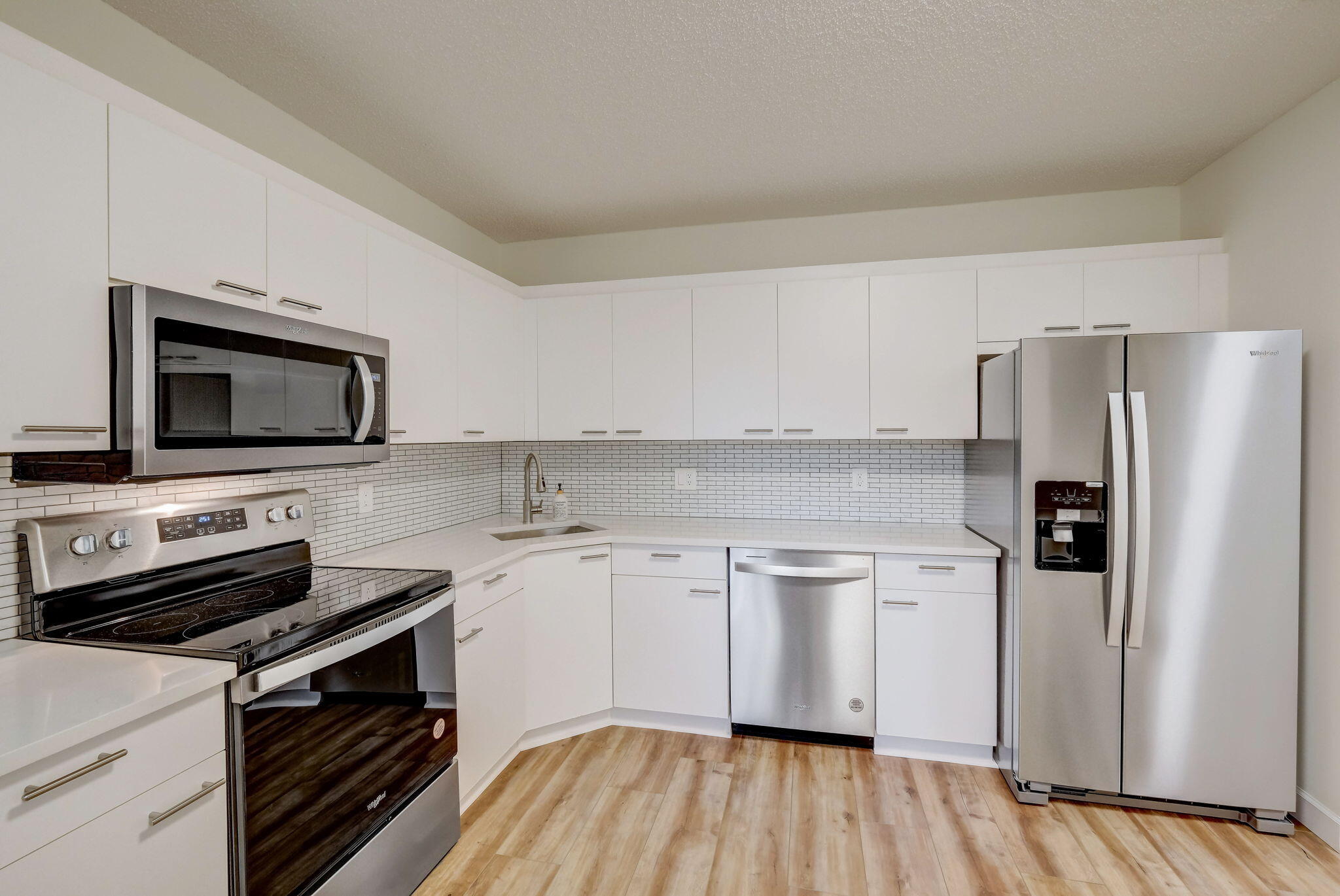 Giardino Village, Platina