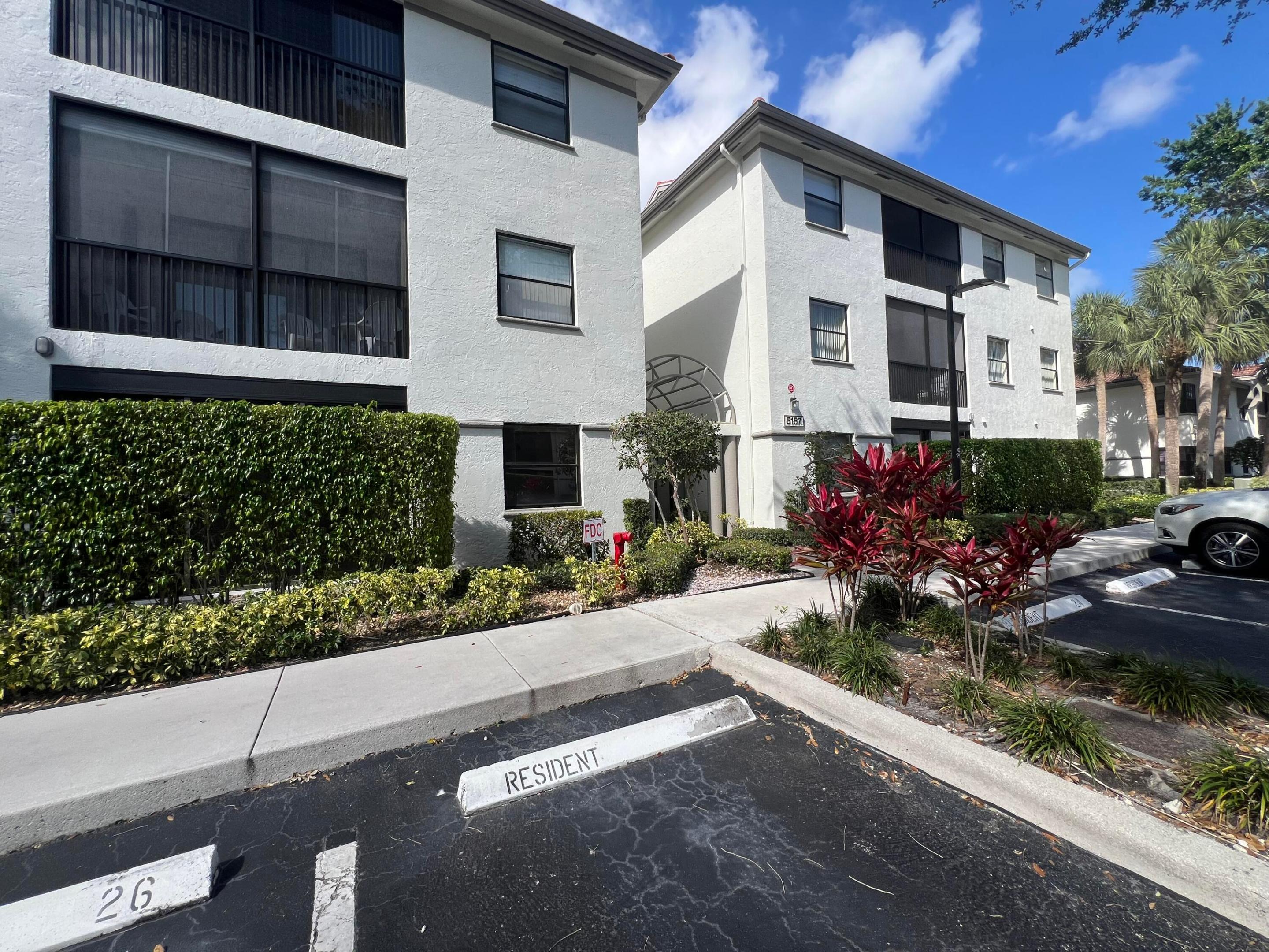 Giardino Village, Platina