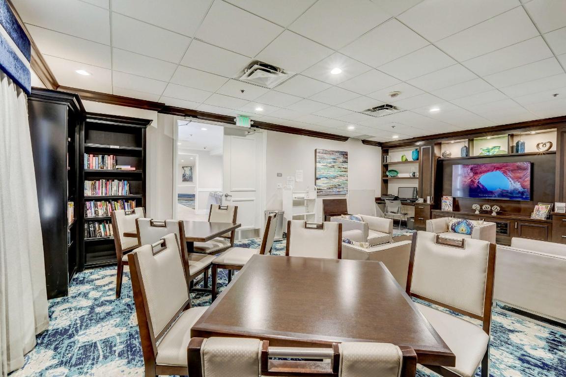 Giardino Village, Platina