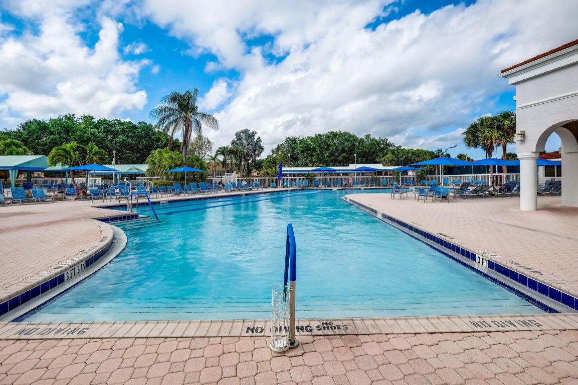 Giardino Village, Platina