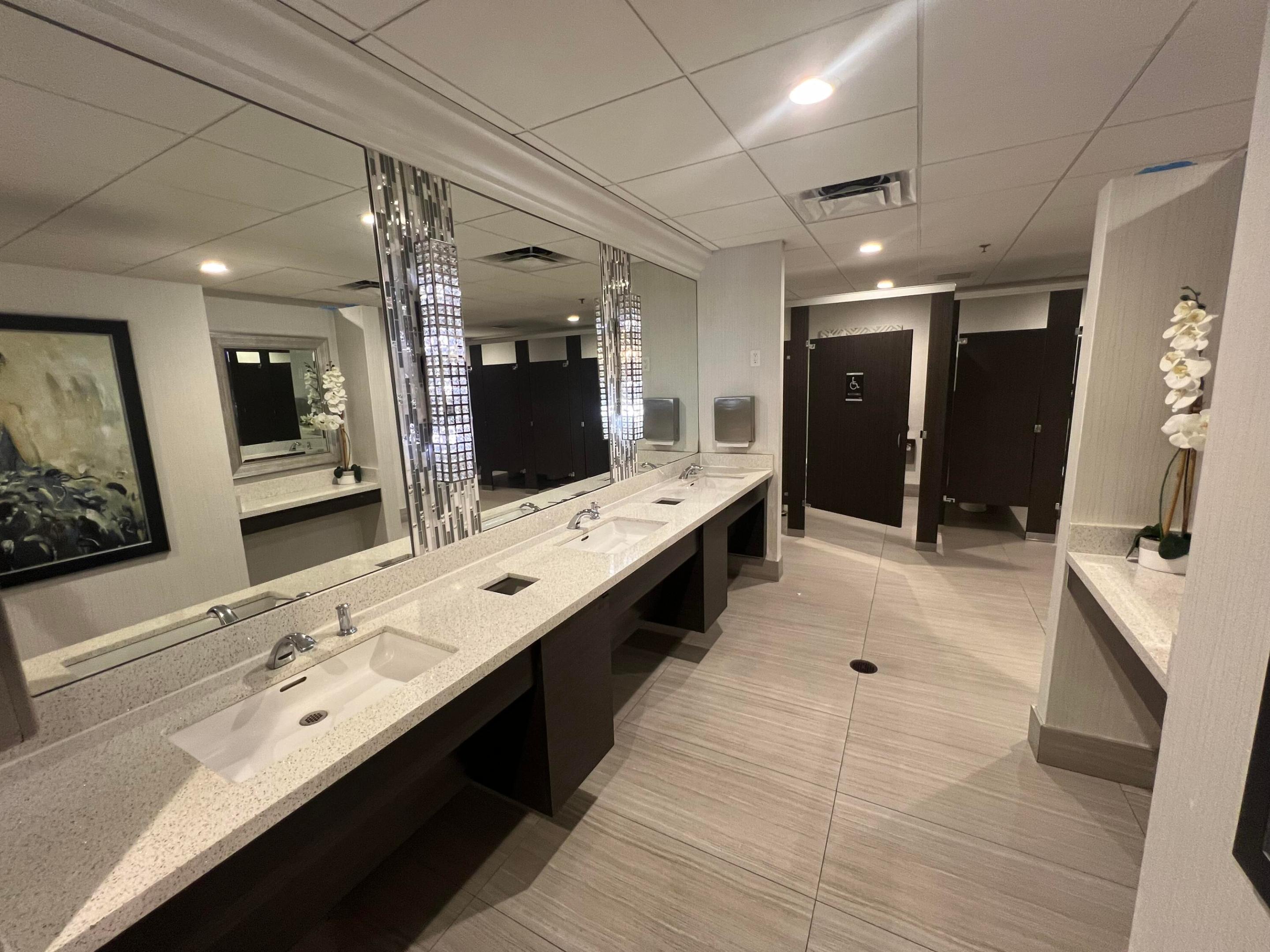 Giardino Village, Platina