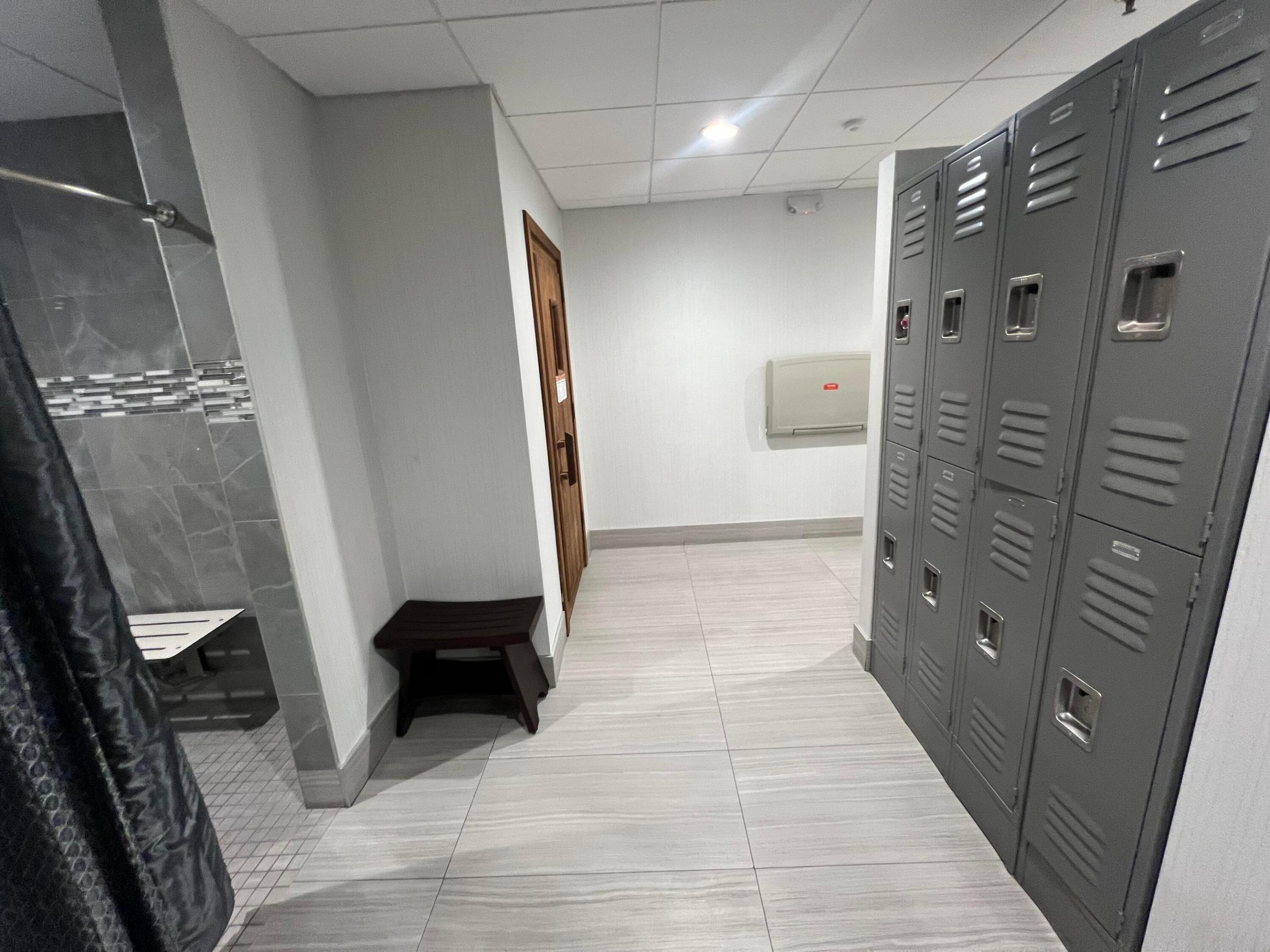 Giardino Village, Platina