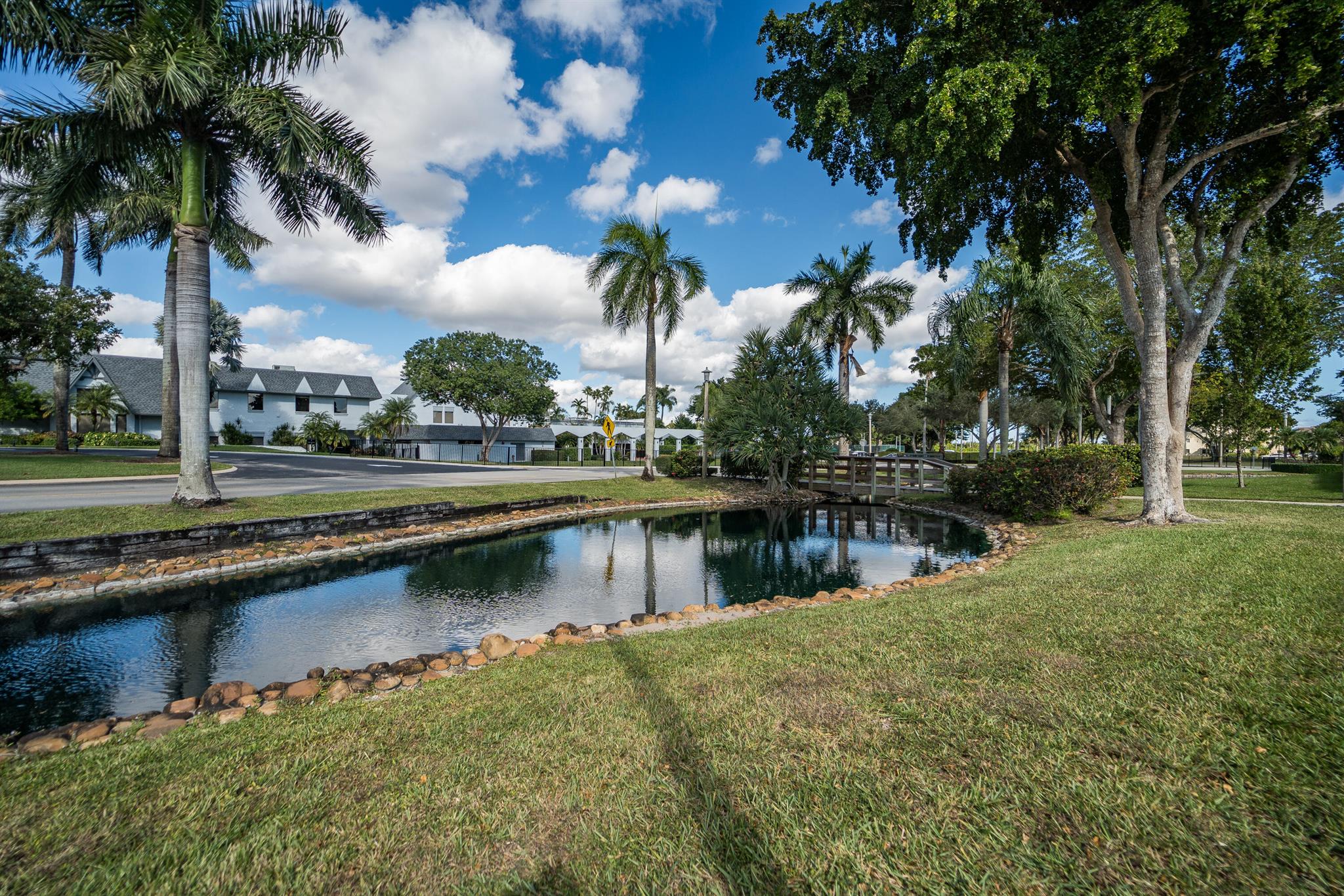 7192 Huntington Lane 306