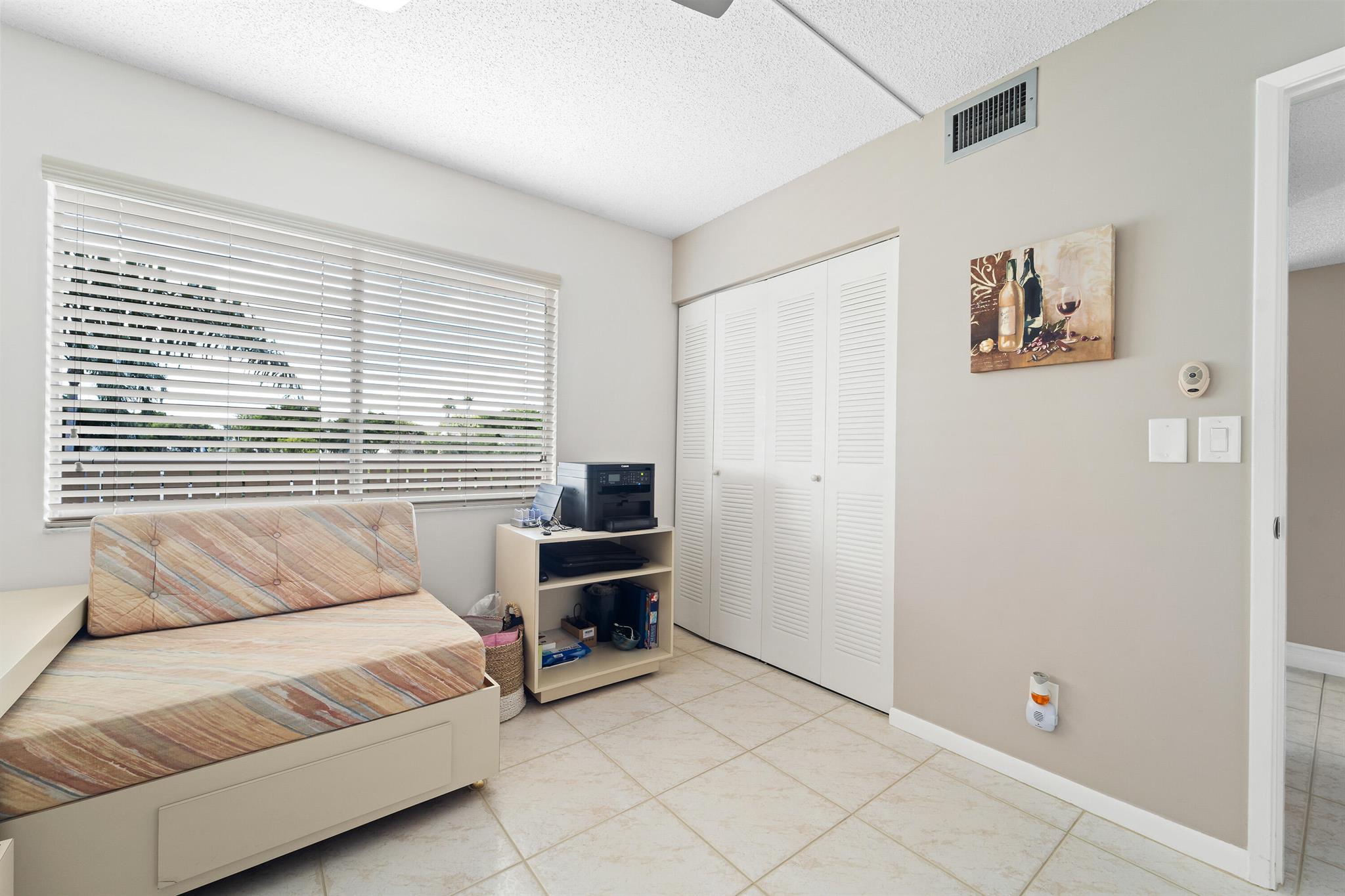 7192 Huntington Lane 306