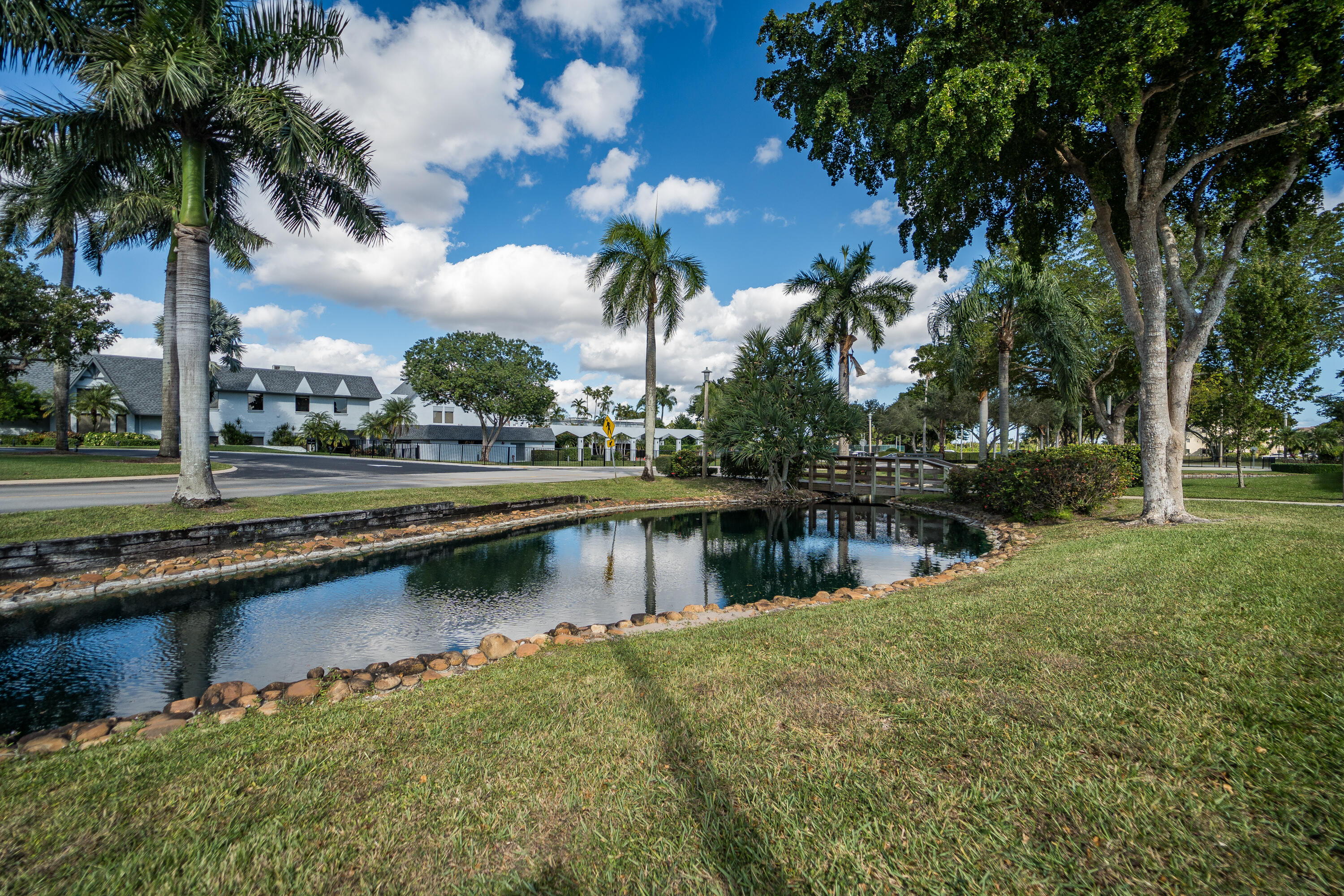 7192 Huntington Lane 306
