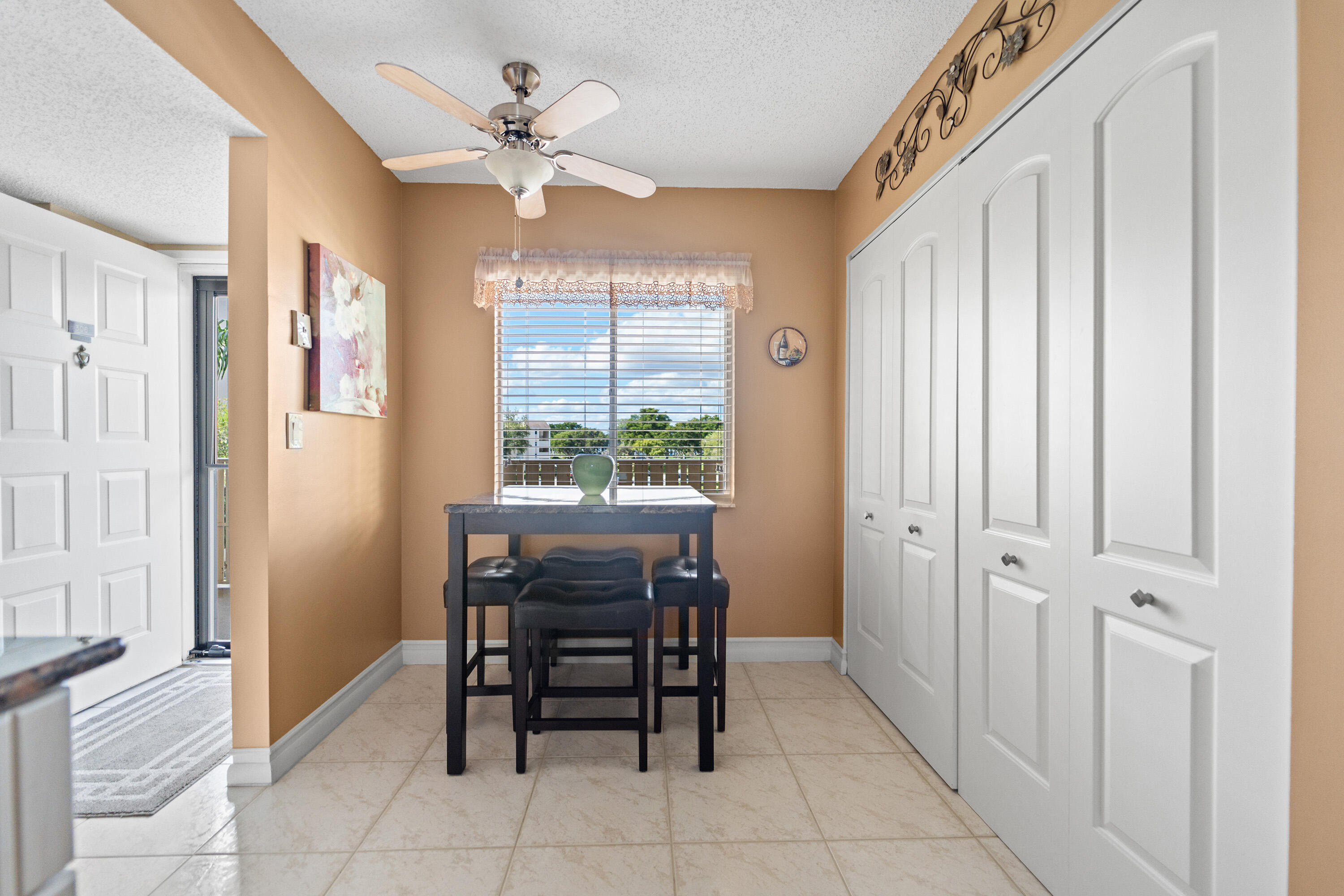 7192 Huntington Lane 306