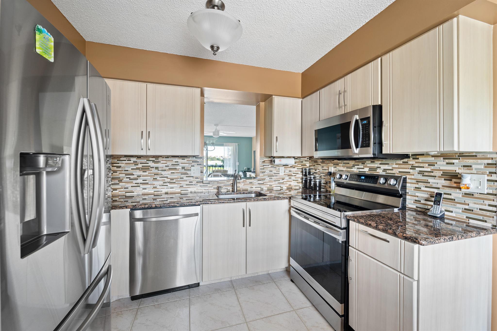 7192 Huntington Lane 306