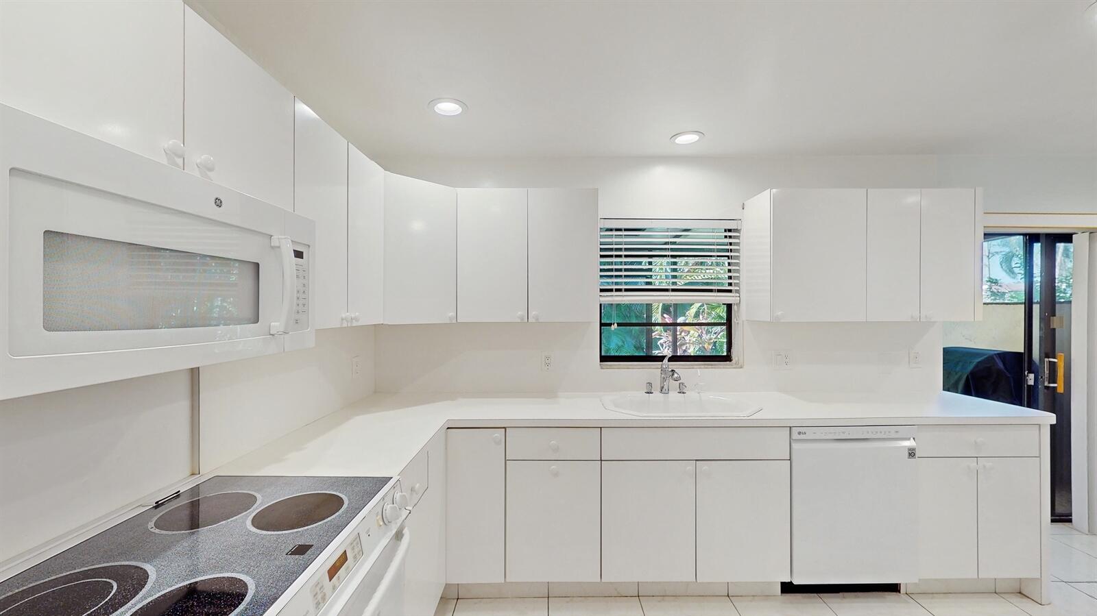 21716 Tall Palm Circle 6-B