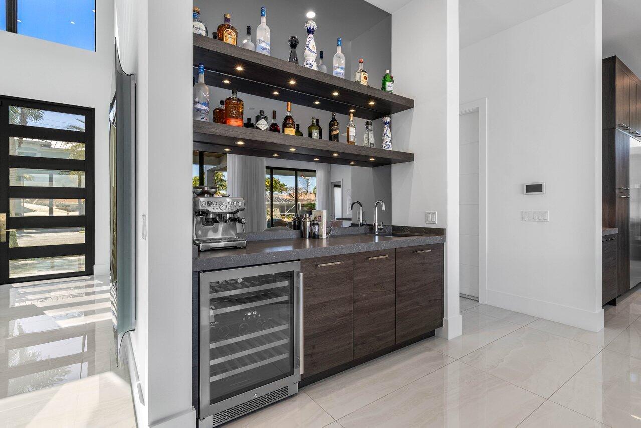 725 NE 71st Street