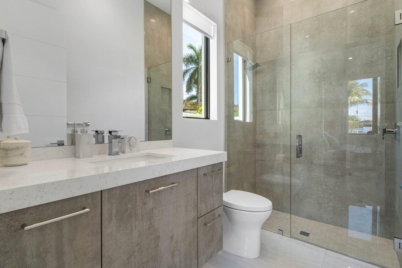 725 NE 71st Street