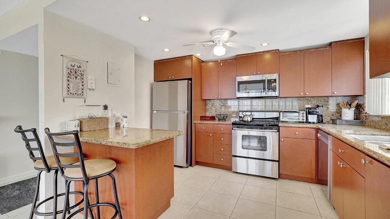 1825 S Ocean Dr Drive 908