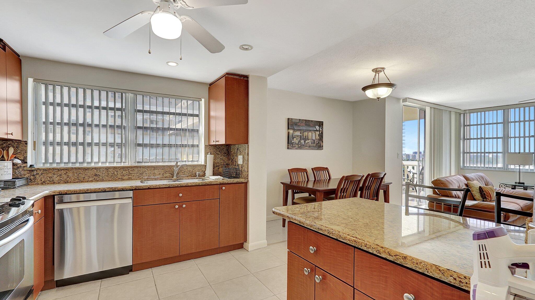 1825 S Ocean Dr Drive 908