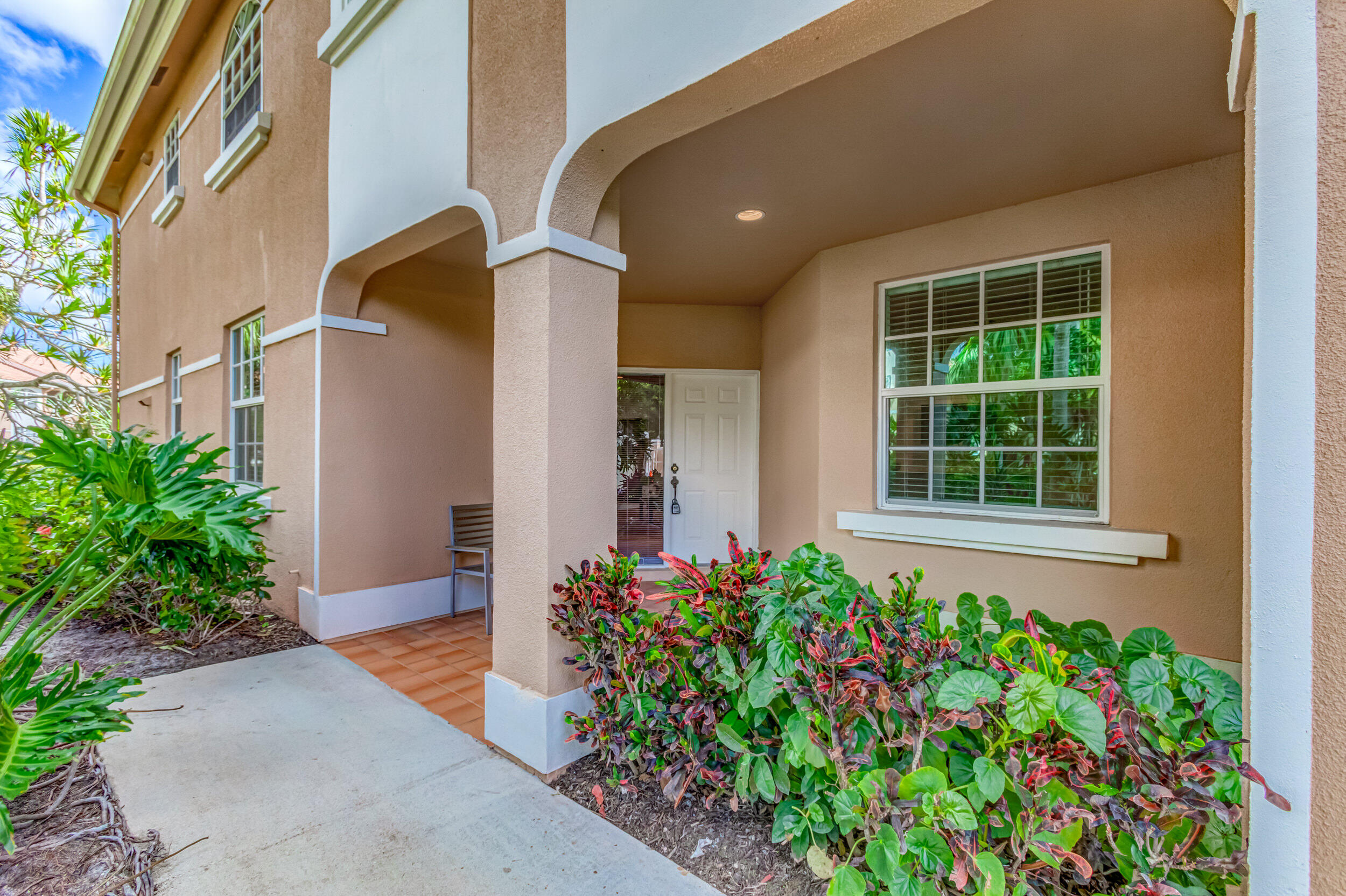 156 Legendary Circle