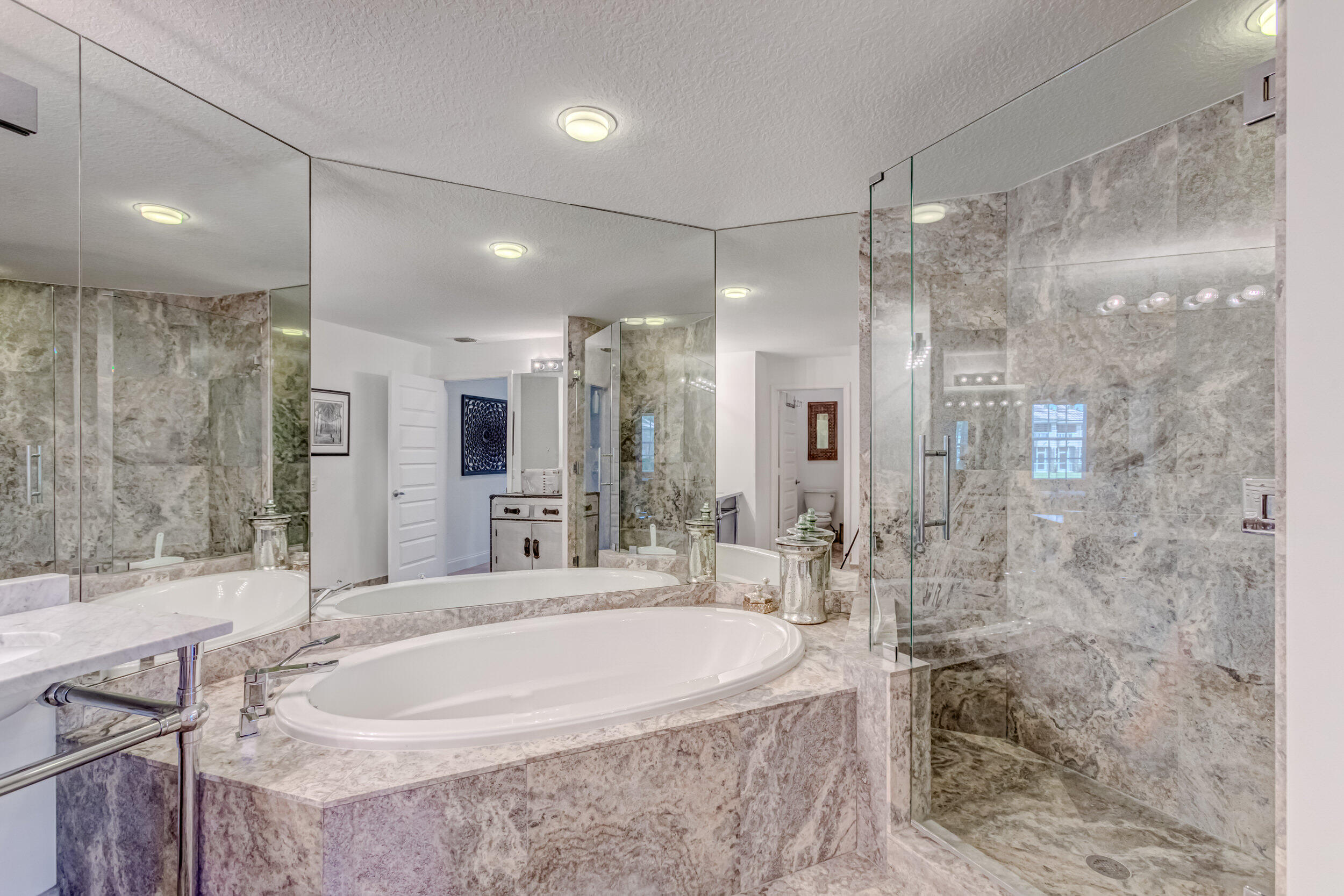 156 Legendary Circle