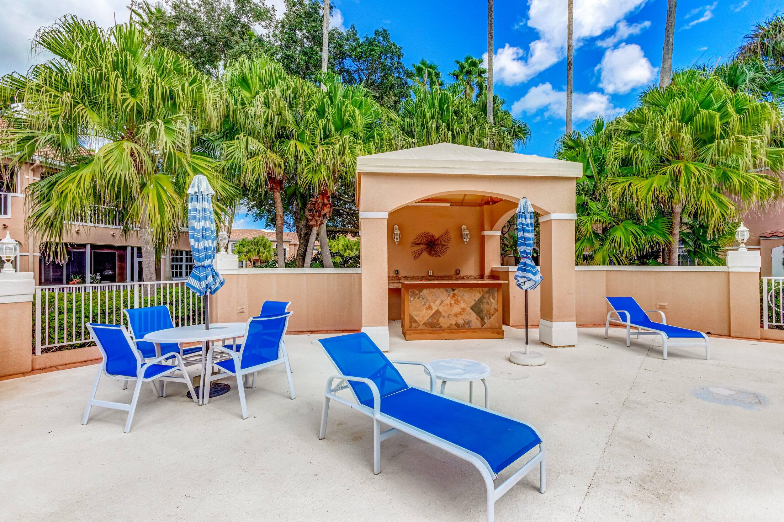 156 Legendary Circle