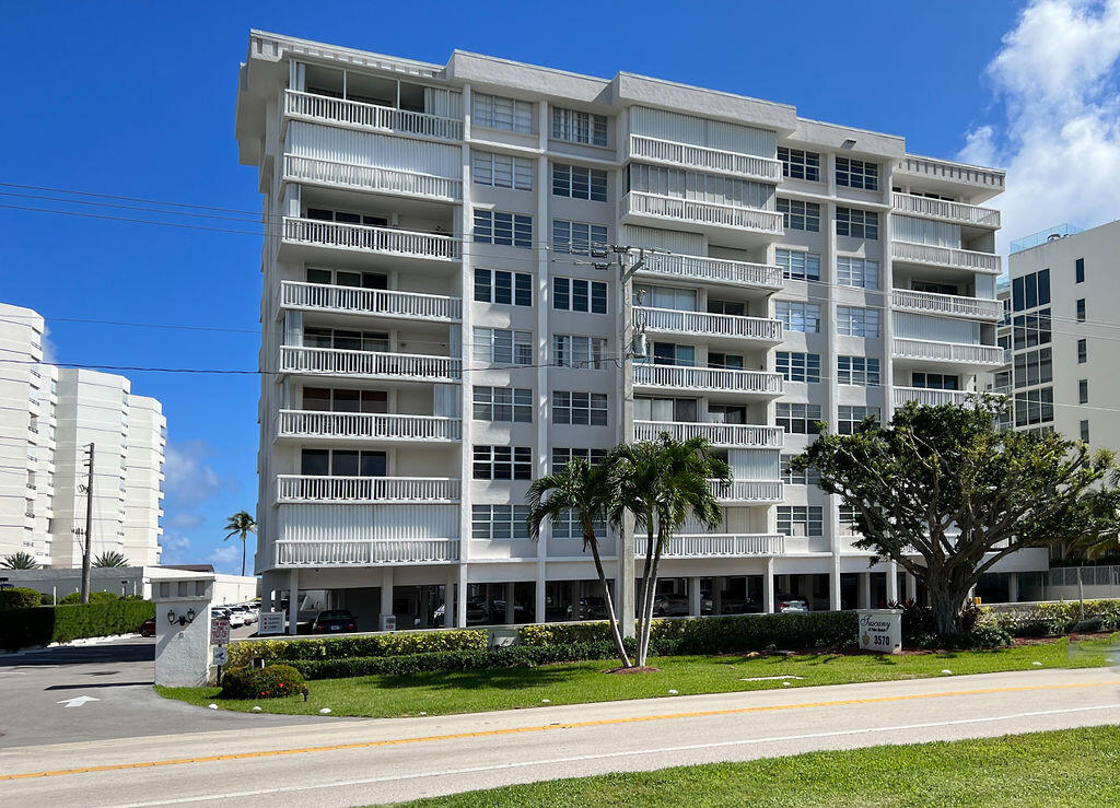 3570 S Ocean Boulevard 706, South Palm Beach Unit: 706