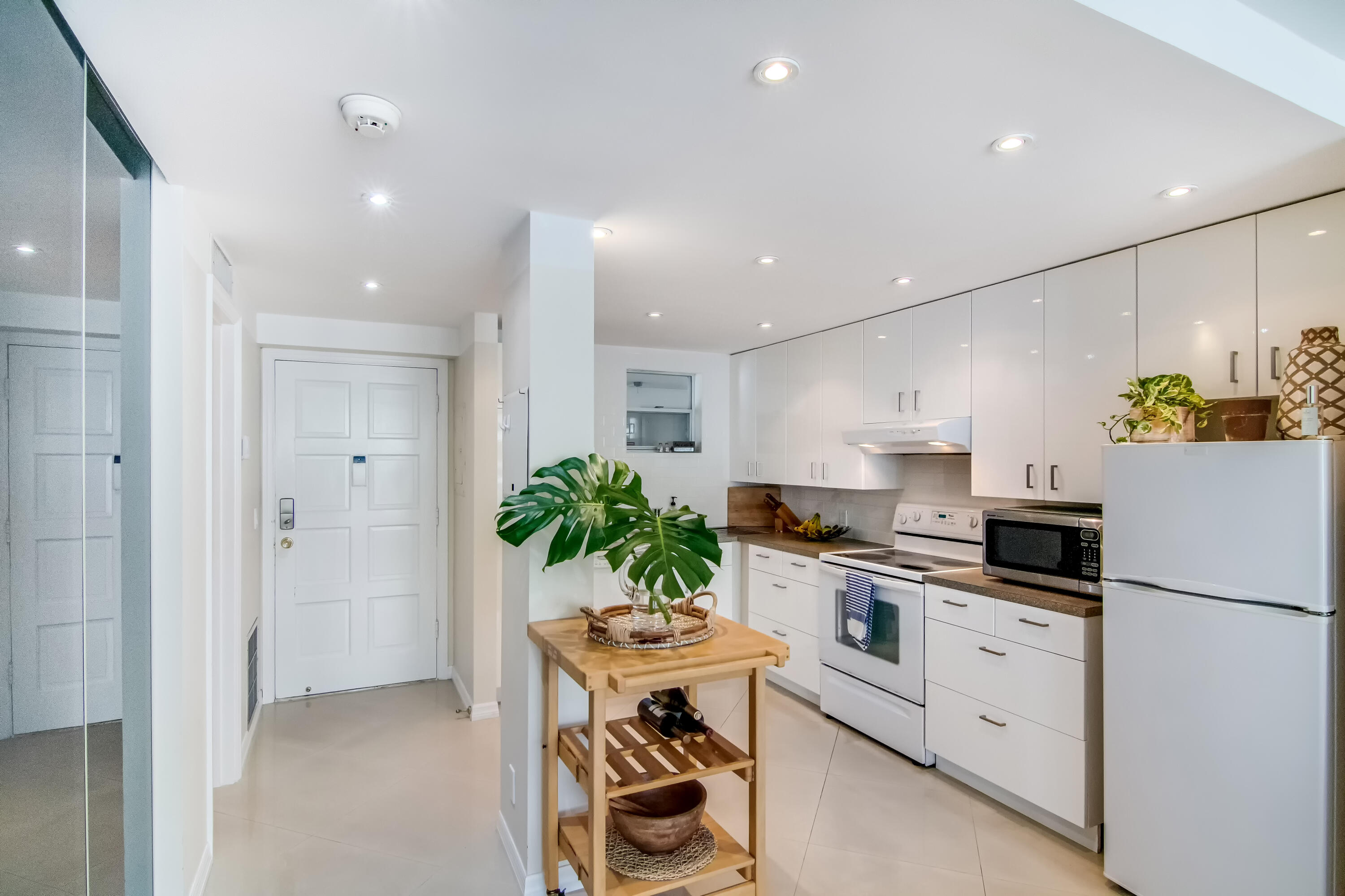 3570 S Ocean Boulevard 706, South Palm Beach Unit: 706