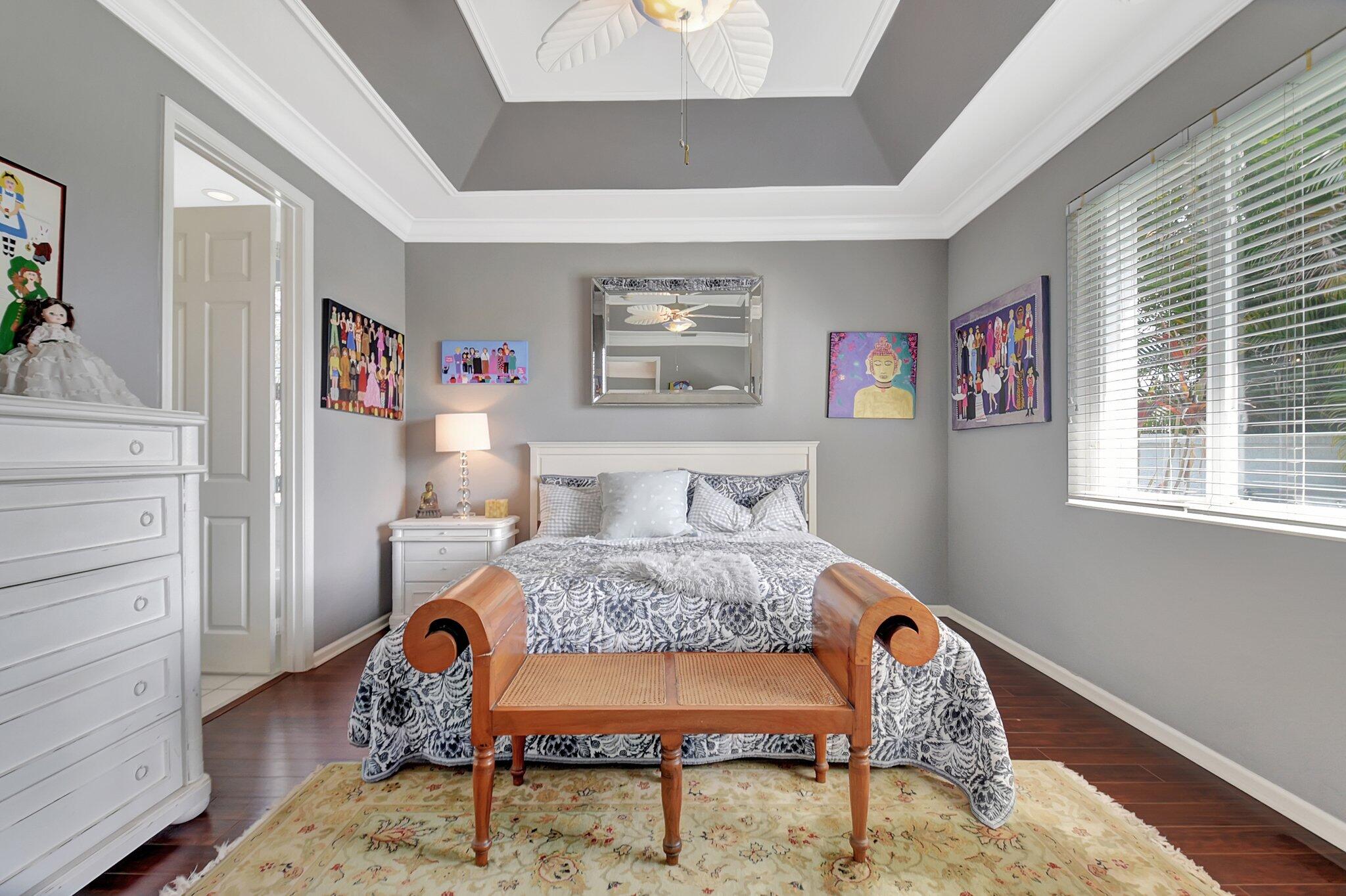 9312 Sapphire Cove Drive