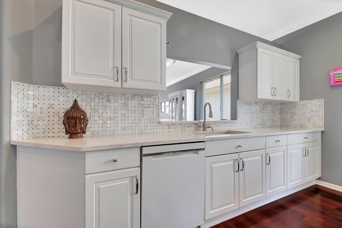 9312 Sapphire Cove Drive