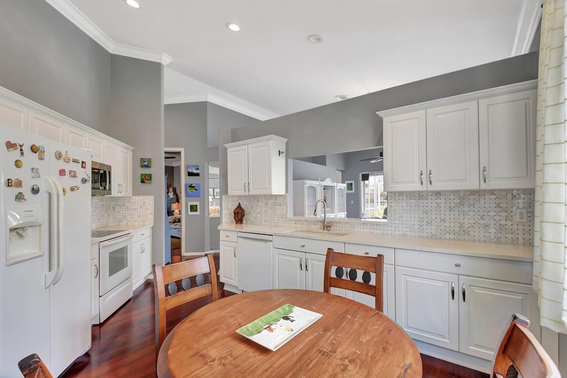 9312 Sapphire Cove Drive