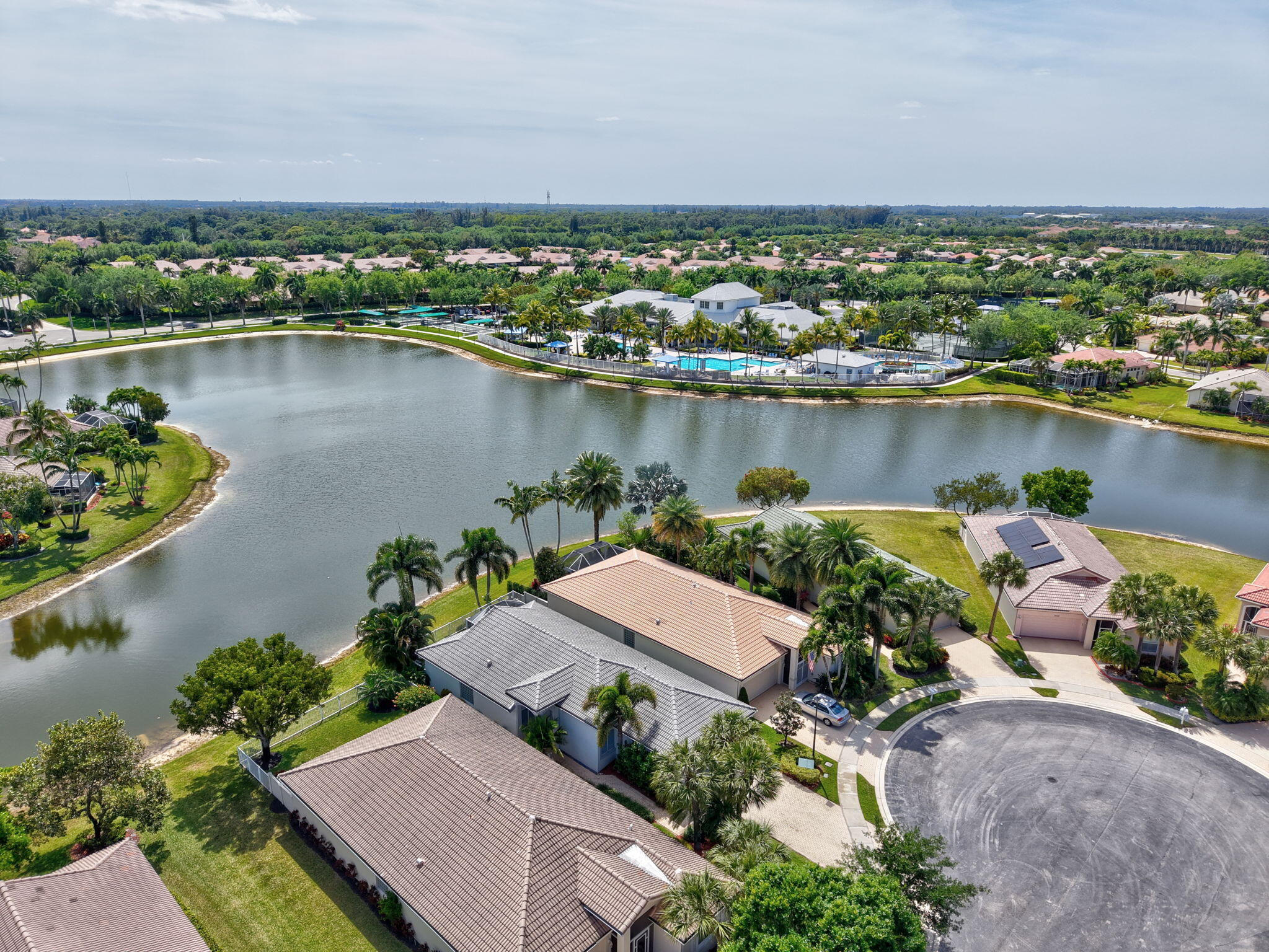 9312 Sapphire Cove Drive