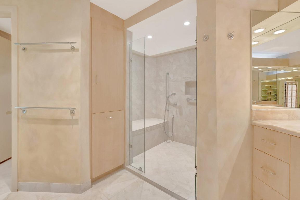 20290 Fairway Oaks Drive Drive 221