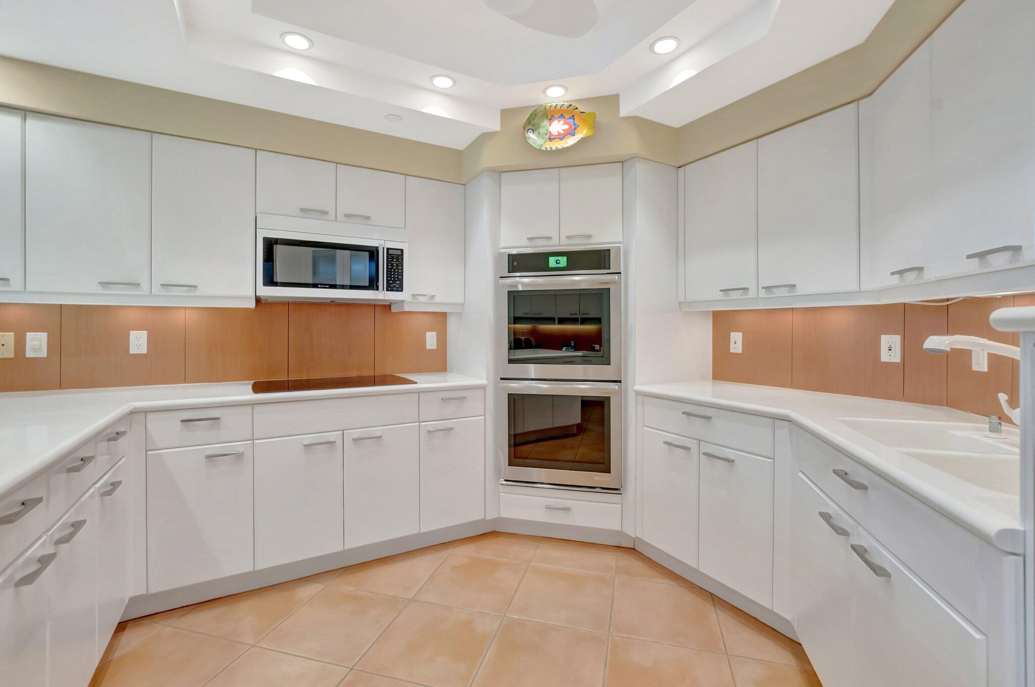 20290 Fairway Oaks Drive Drive 221