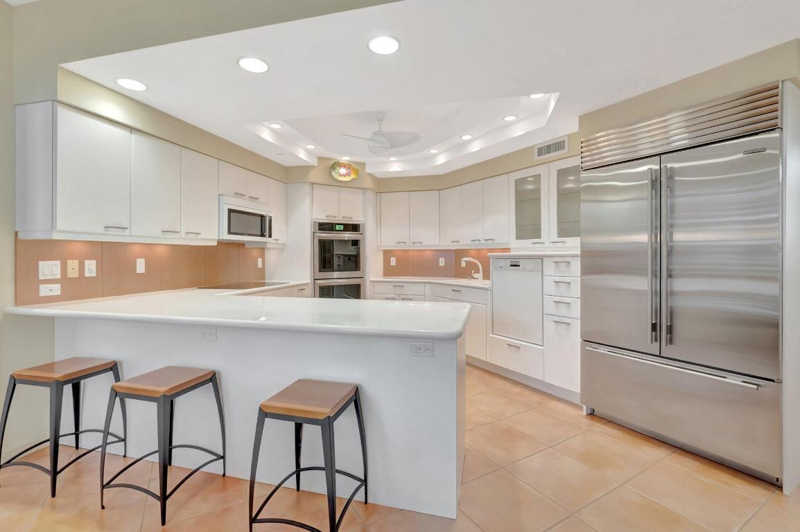 20290 Fairway Oaks Drive Drive 221