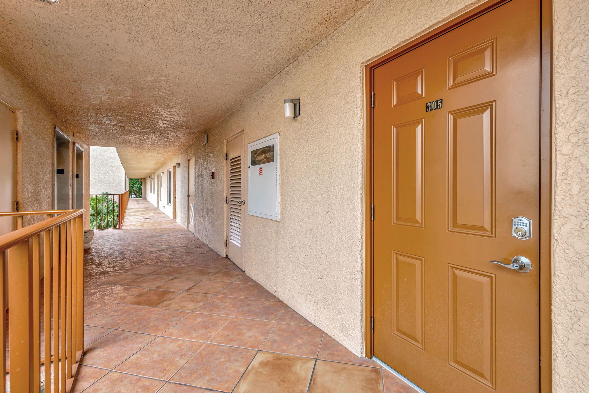 14575 Bonaire Boulevard 305