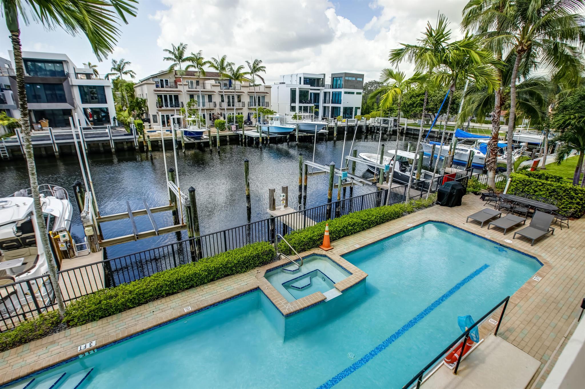 2720 NE 15th Street 203