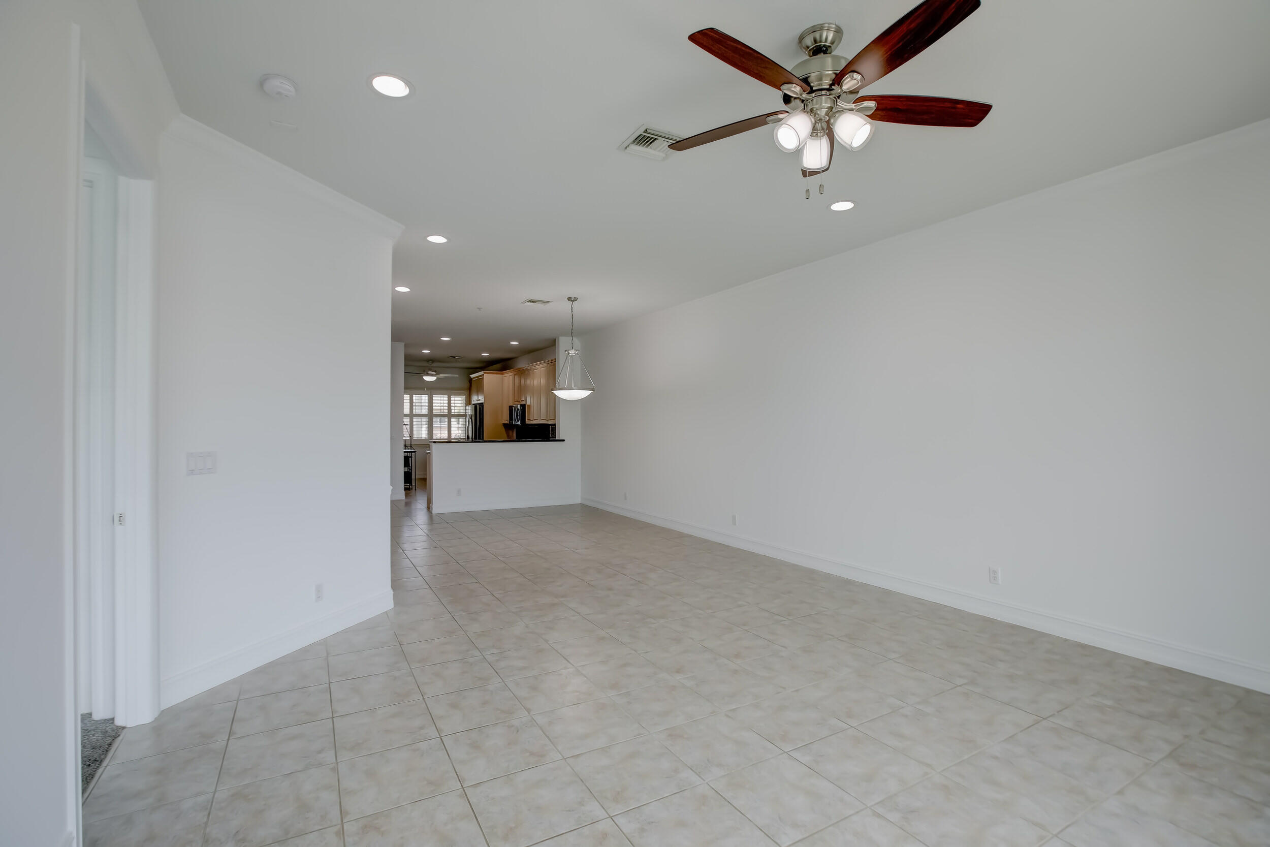 2720 NE 15th Street 203