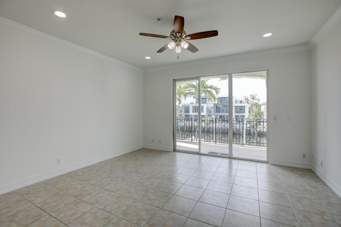 2720 NE 15th Street 203