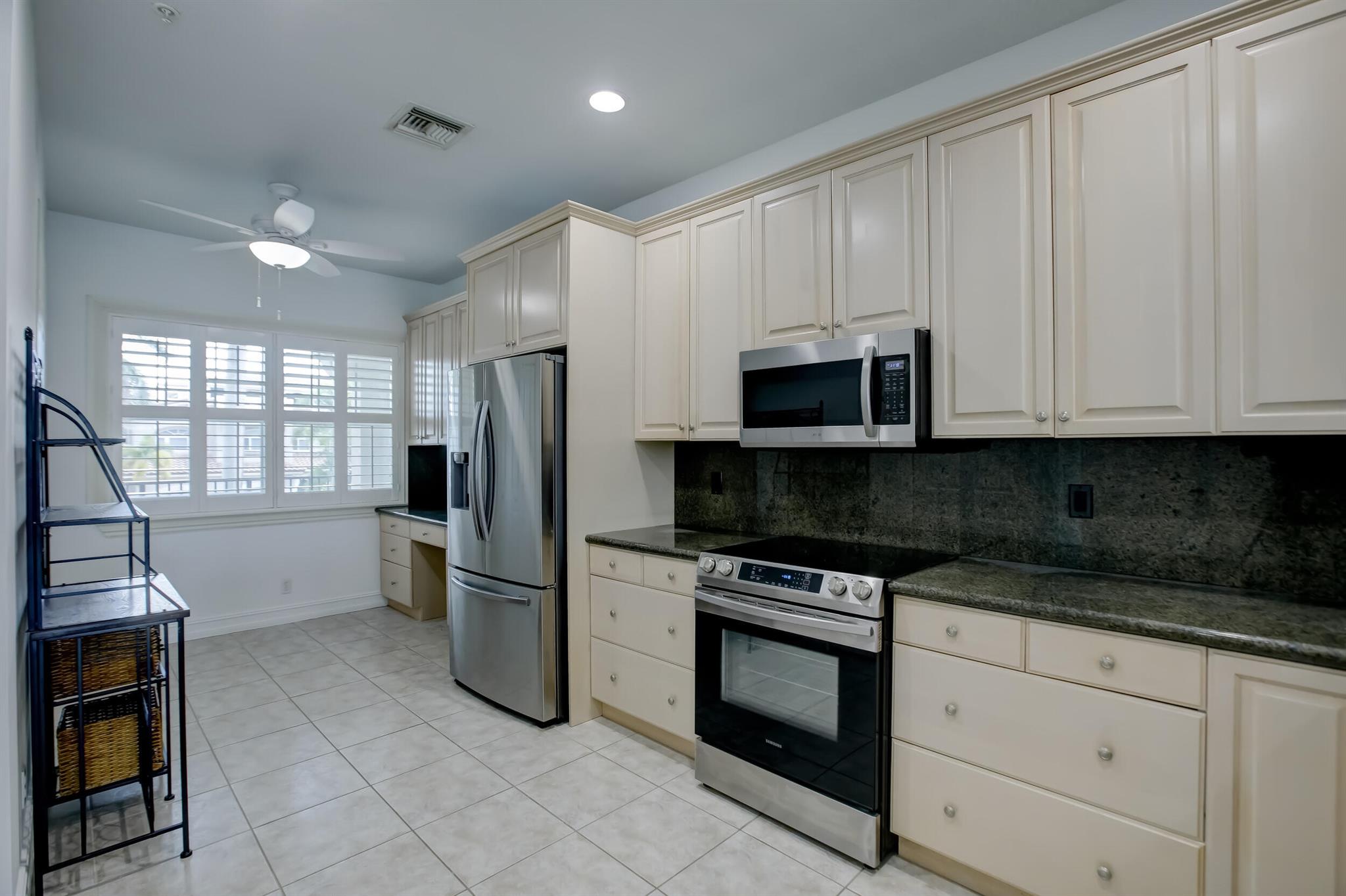 2720 NE 15th Street 203