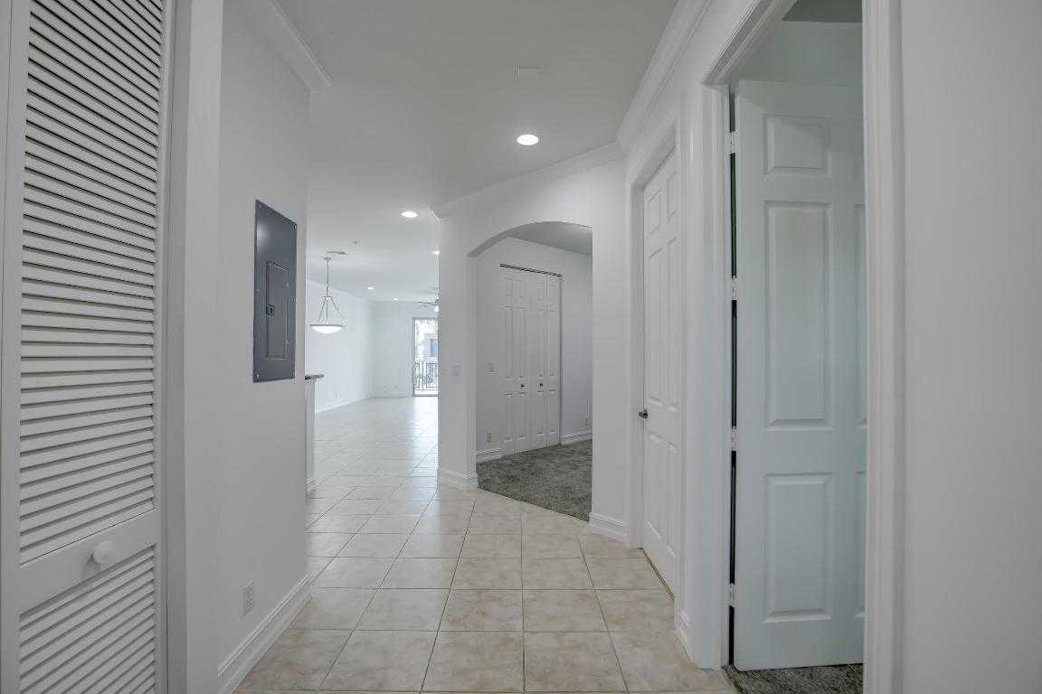 2720 NE 15th Street 203