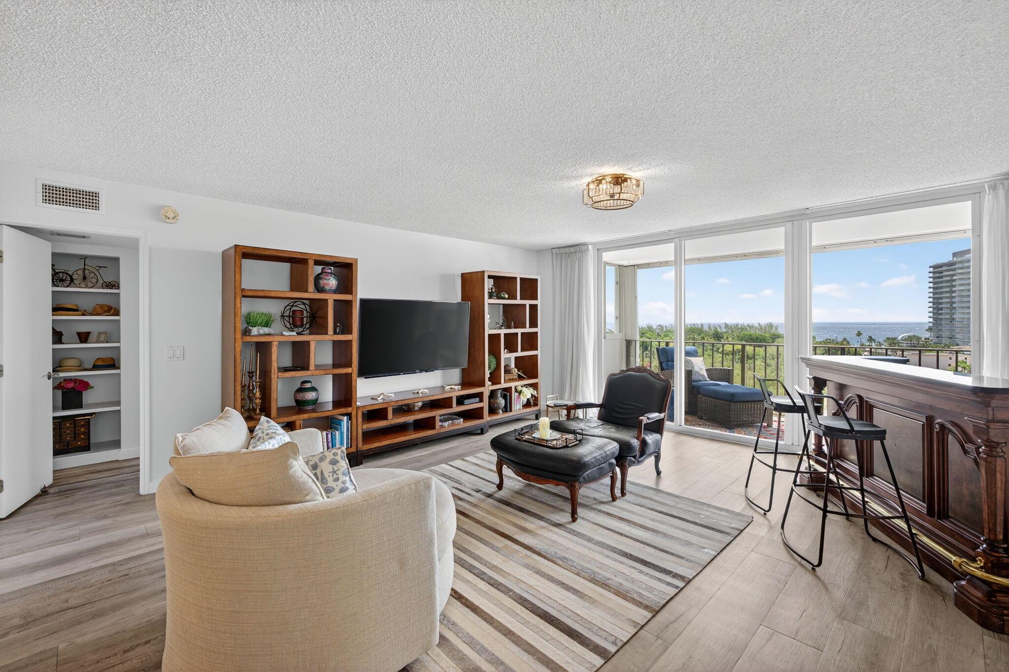 777 Bayshore Drive 1003