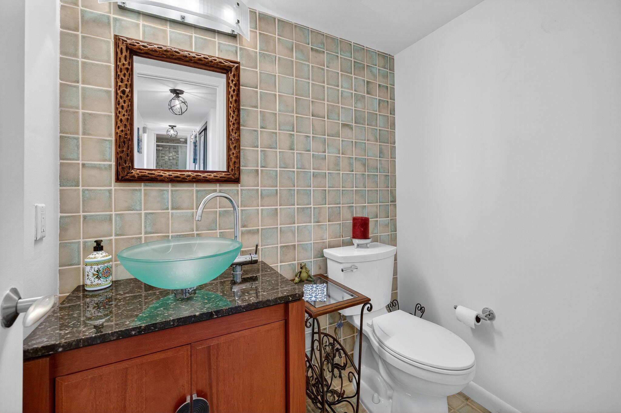 777 Bayshore Drive 1003