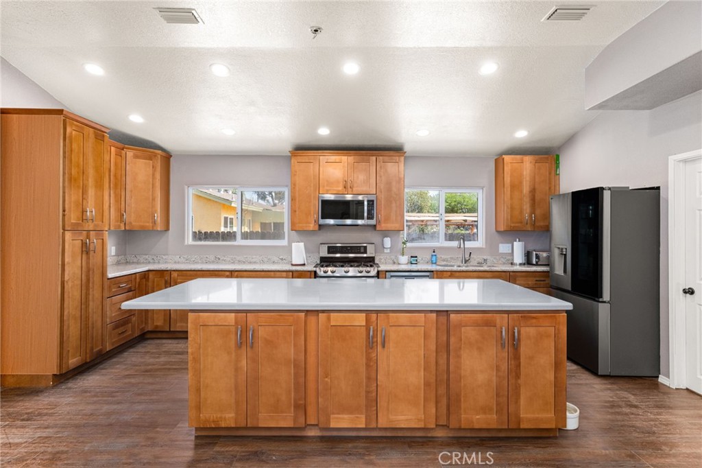 3696 Temescal Avenue