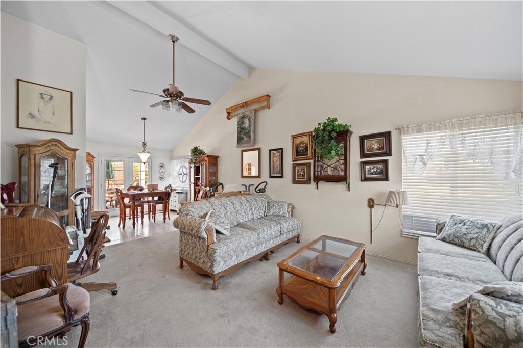 1142 Daisy Circle
