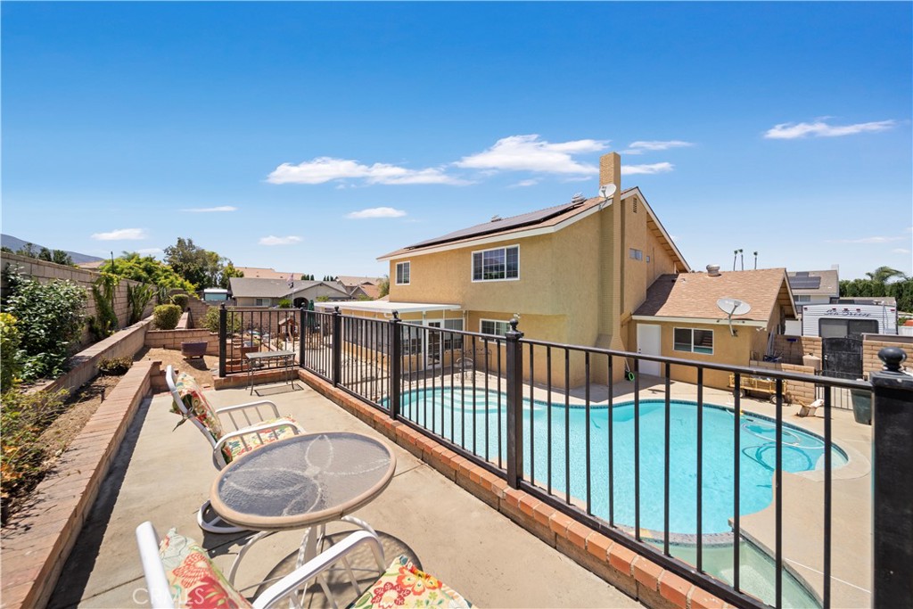 1142 Daisy Circle