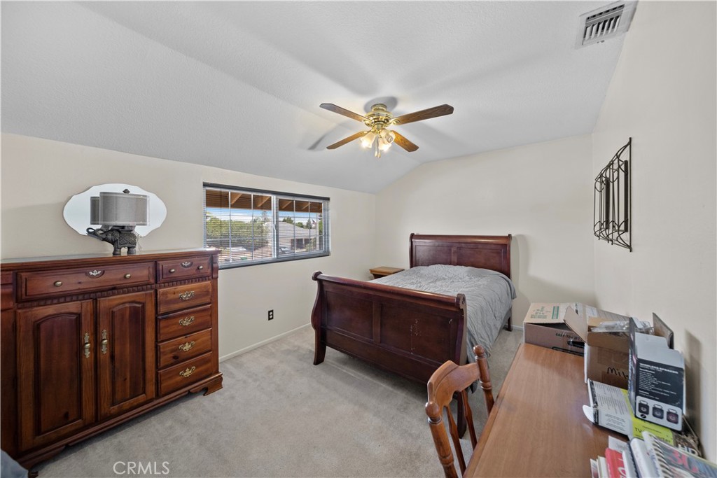 1142 Daisy Circle