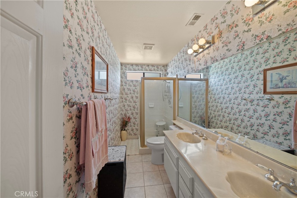 1142 Daisy Circle
