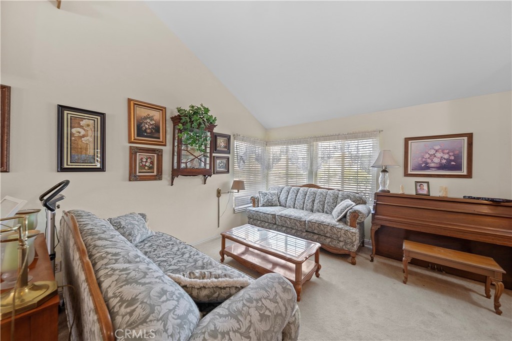 1142 Daisy Circle