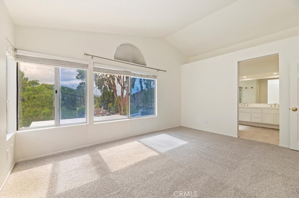 17640 Mountain Court