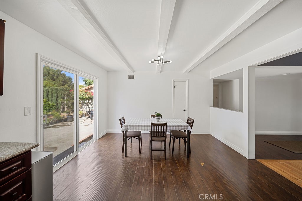 7083 Santa Rita