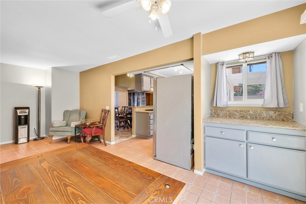 3415 Siskiyou Circle